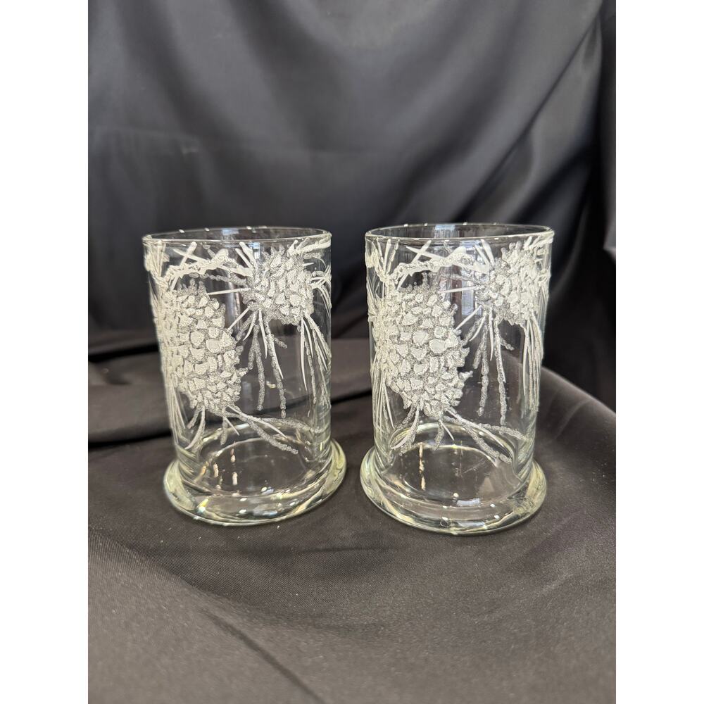 Rare Vintage Set of 2 Dorothy Thorpe Glass Tumblers with Lucite Pinecones Art